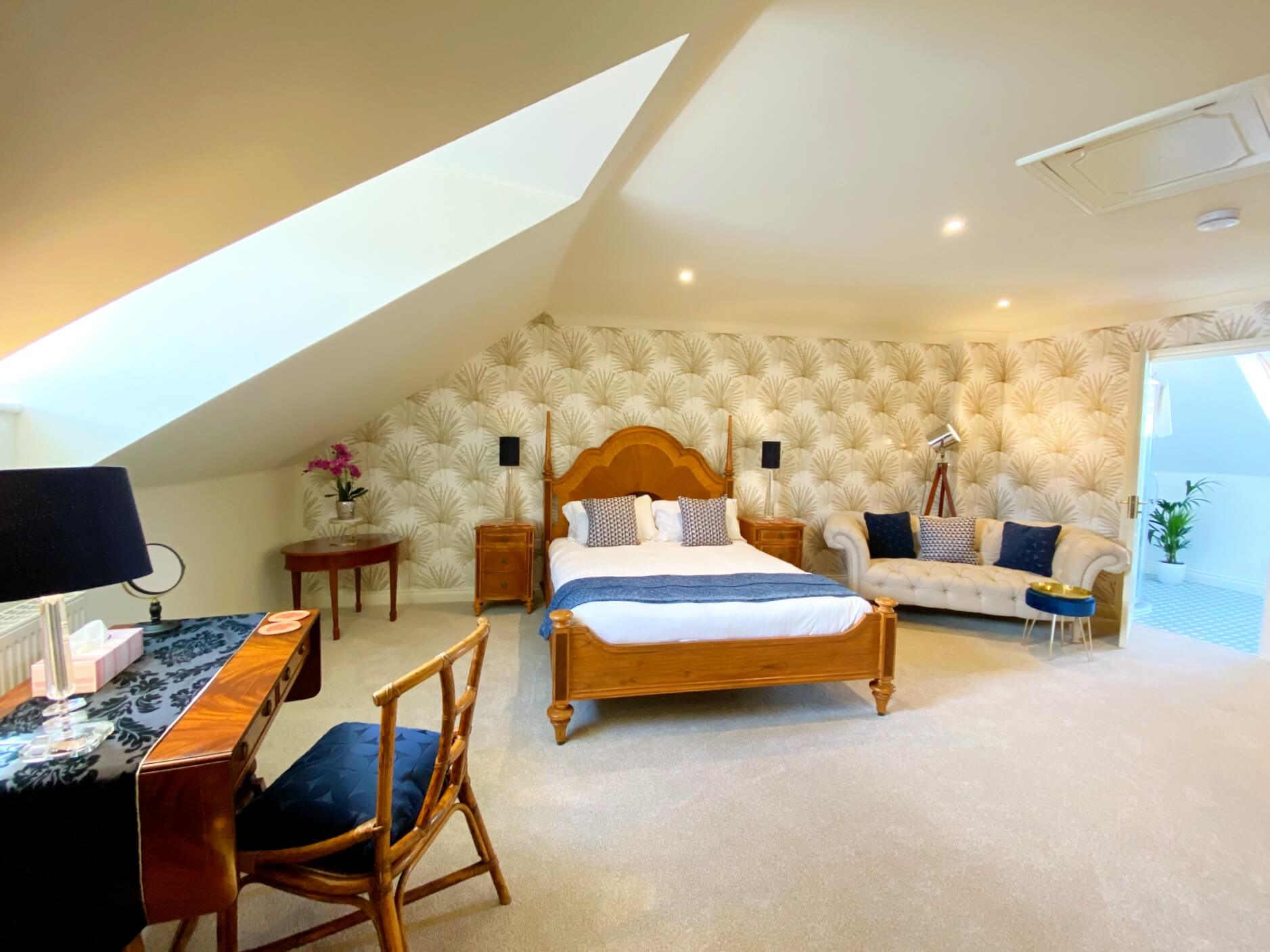 Lisburne Place Luxury Town House -  self catering accommodation, Main Bedroom